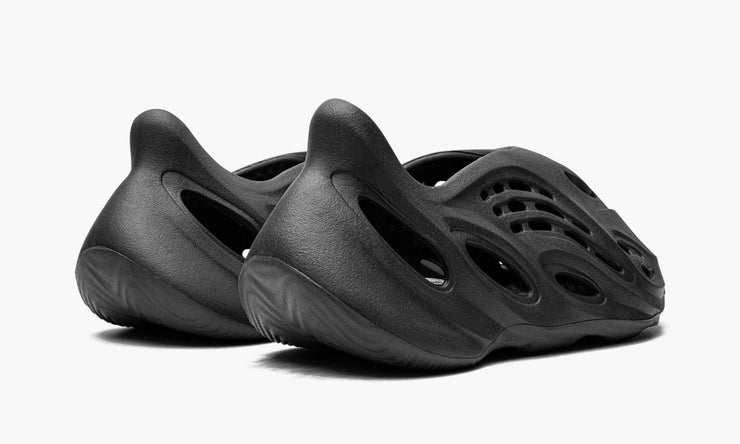 YEEZY FOAM RNNR "ONYX"