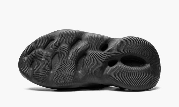 YEEZY FOAM RNNR "ONYX"