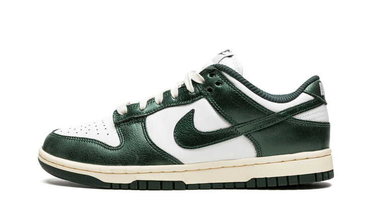 NIKE DUNK LOW "Vintage Green"